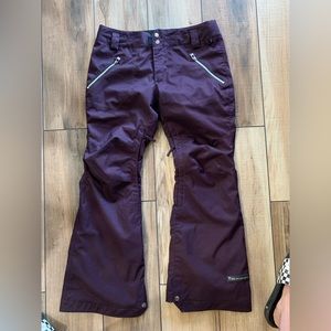Ride snowboards deep purple pants size medium. Brand new never worn. No tags.
